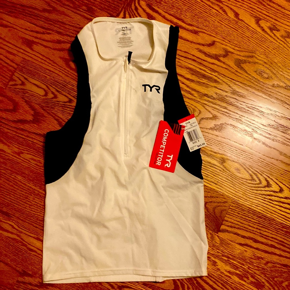 Tyr tri tank